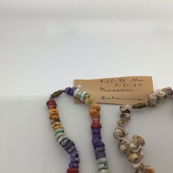 2 Vintage Necklaces from the Bahamas - Picture 3 of 3